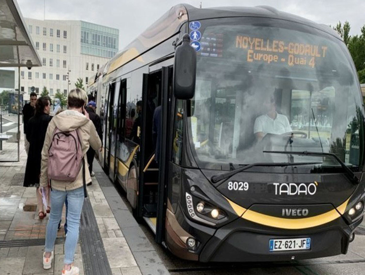 Bus Tadao Stratégie de communication - Chantier BHNS - Mobilité durable